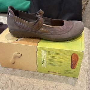 P95 Naot Kirsi 41 - brand new never worn. Make an offer